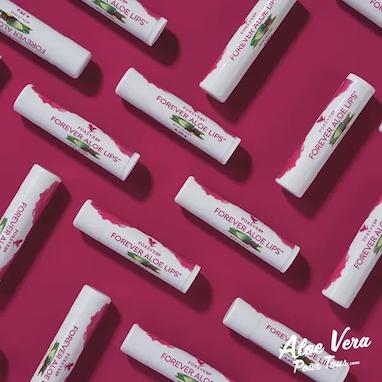 لب‌هایی همیشه نرم و سالم با لیپس فوراور